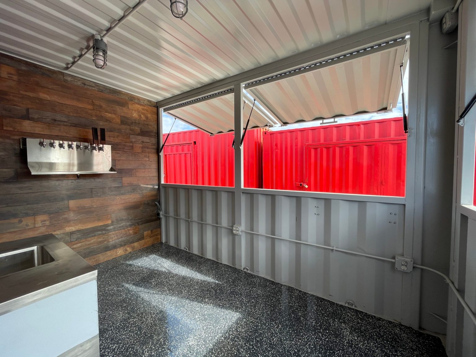  Carpen Containers Services Srls