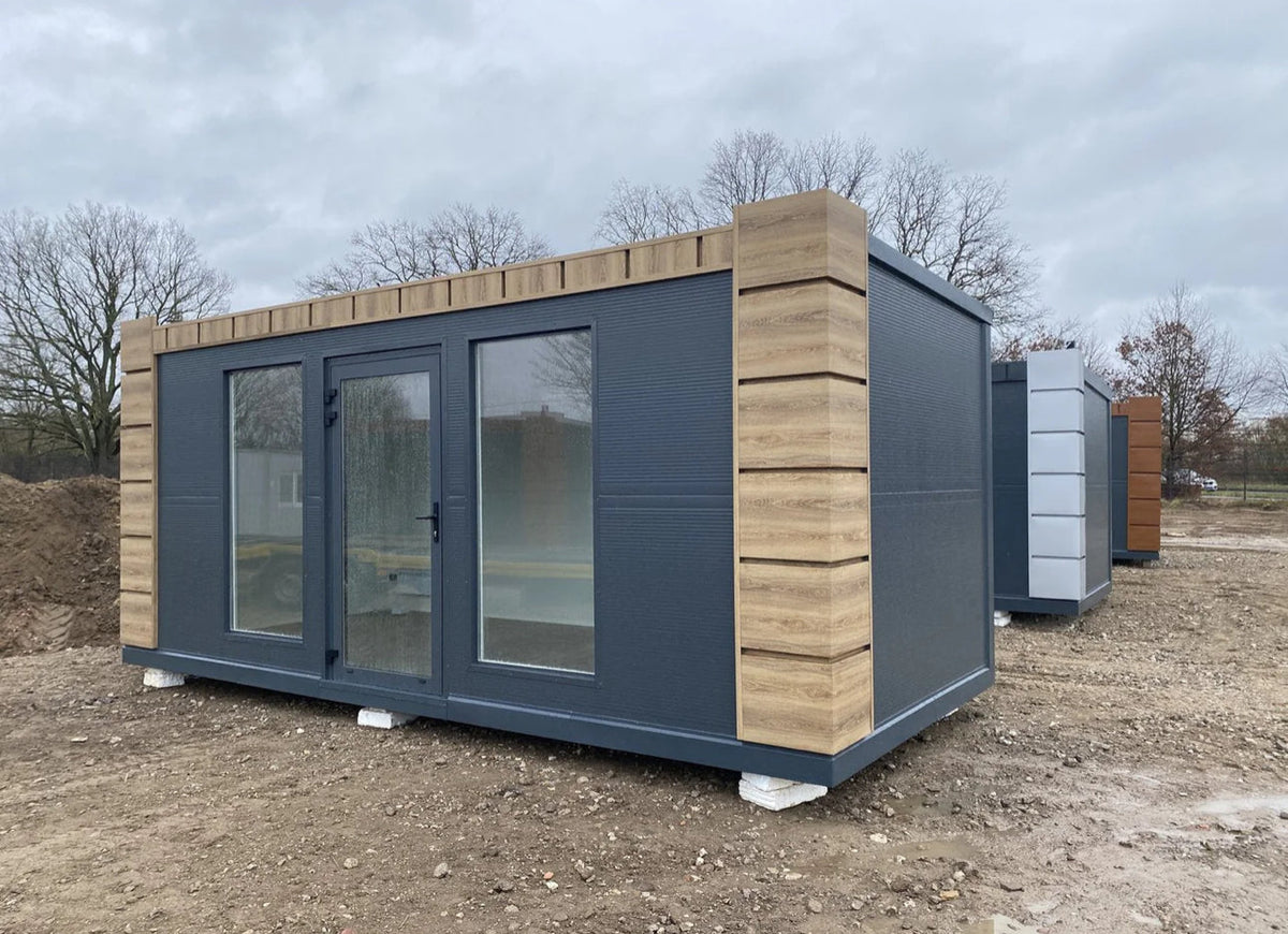  Carpen Containers Services Srls
