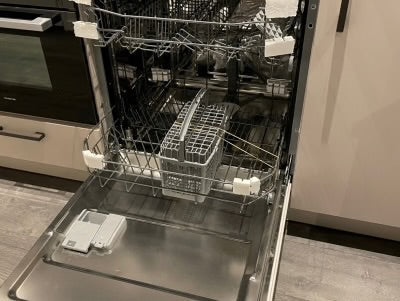  Carpen Containers Services Srls