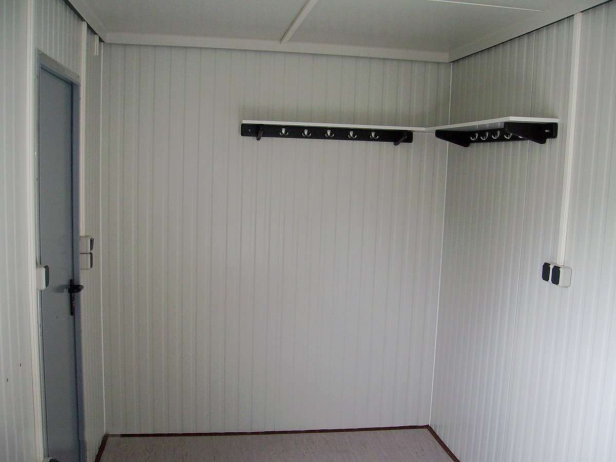  Carpen Containers Services Srls