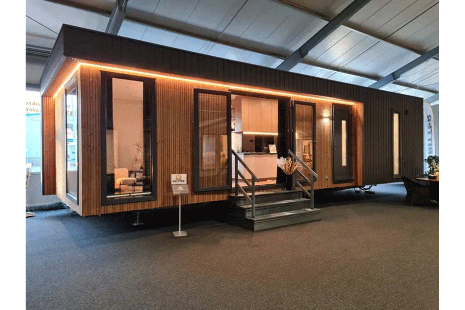  Carpen Containers Services Srls