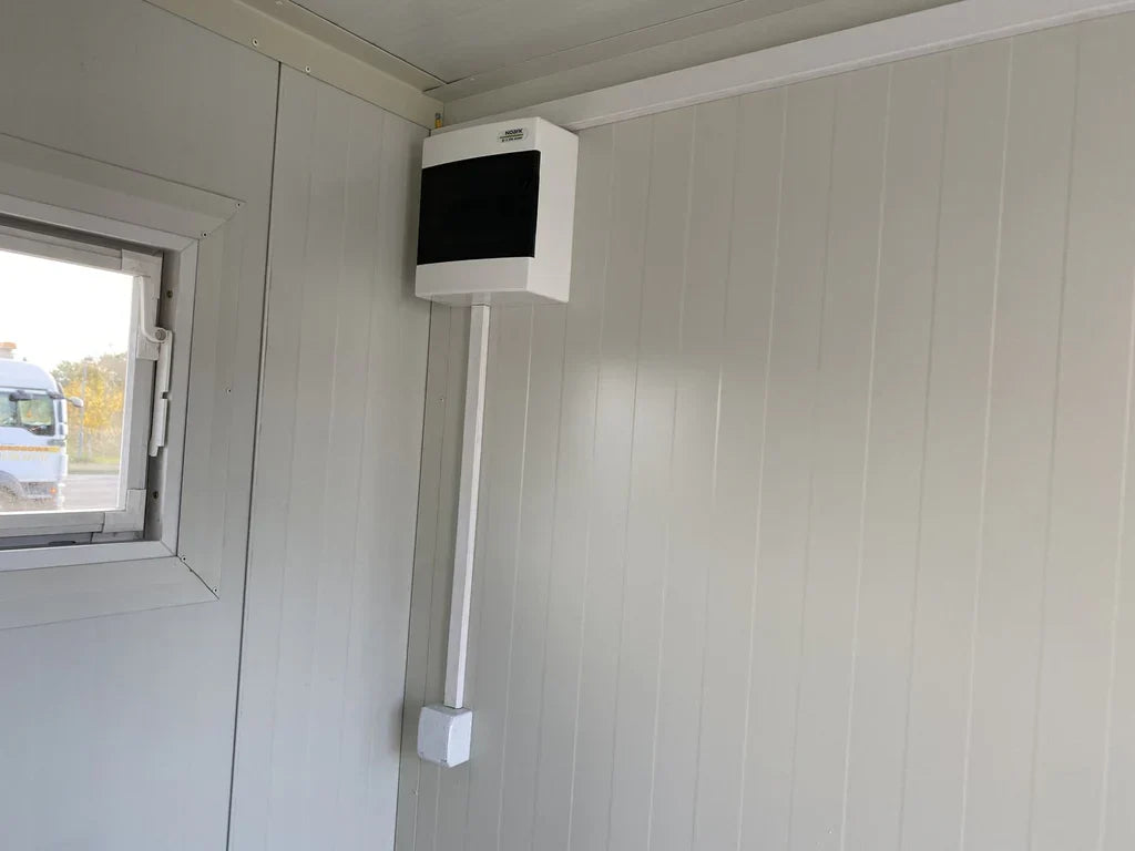  Carpen Containers Services Srls