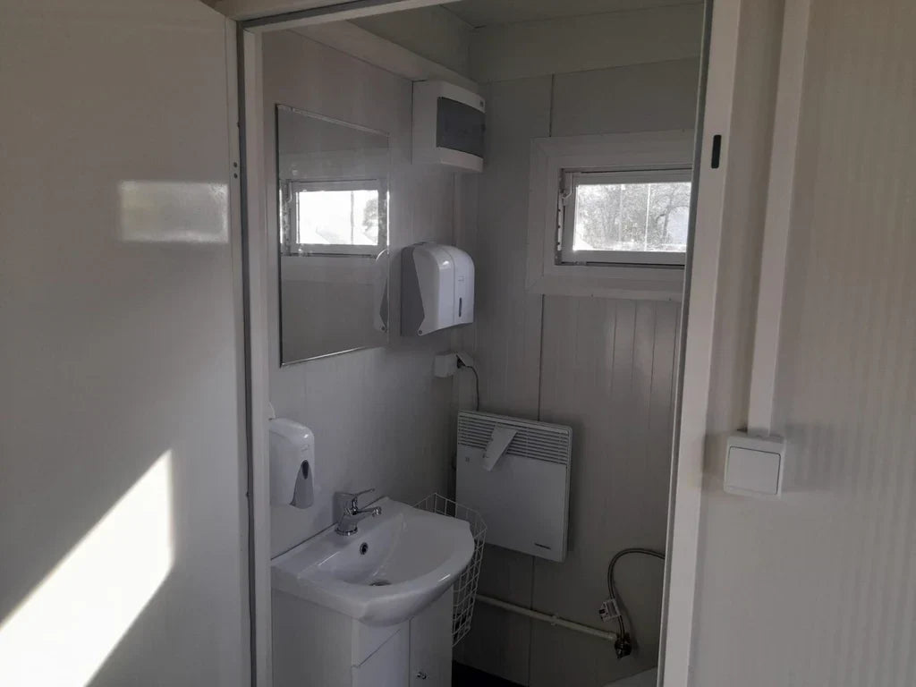  Carpen Containers Services Srls