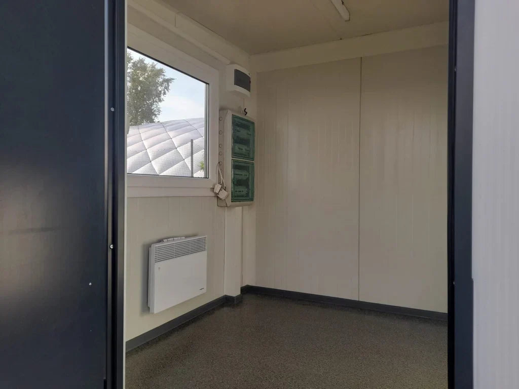  Carpen Containers Services Srls