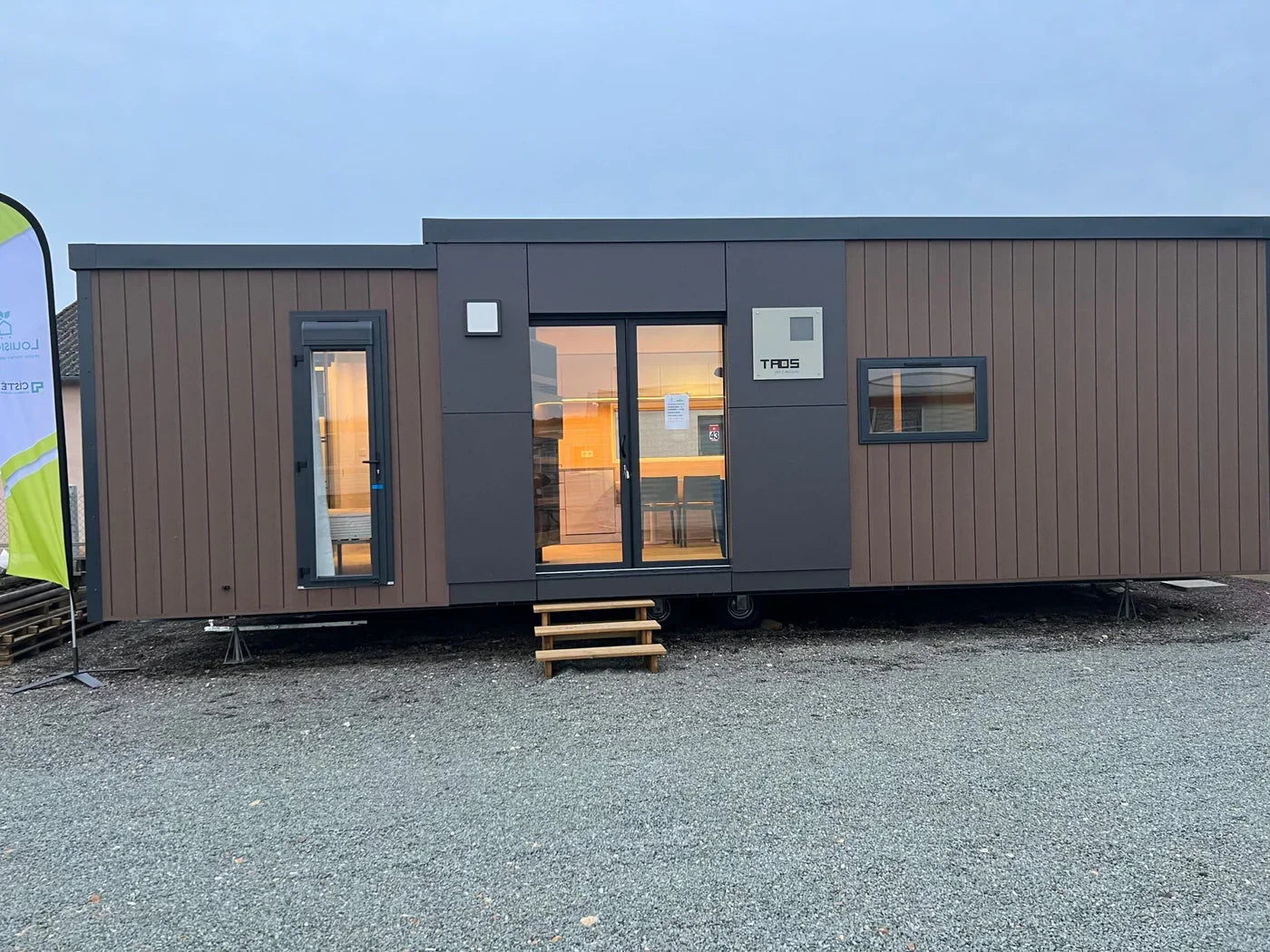  Carpen Containers Services Srls