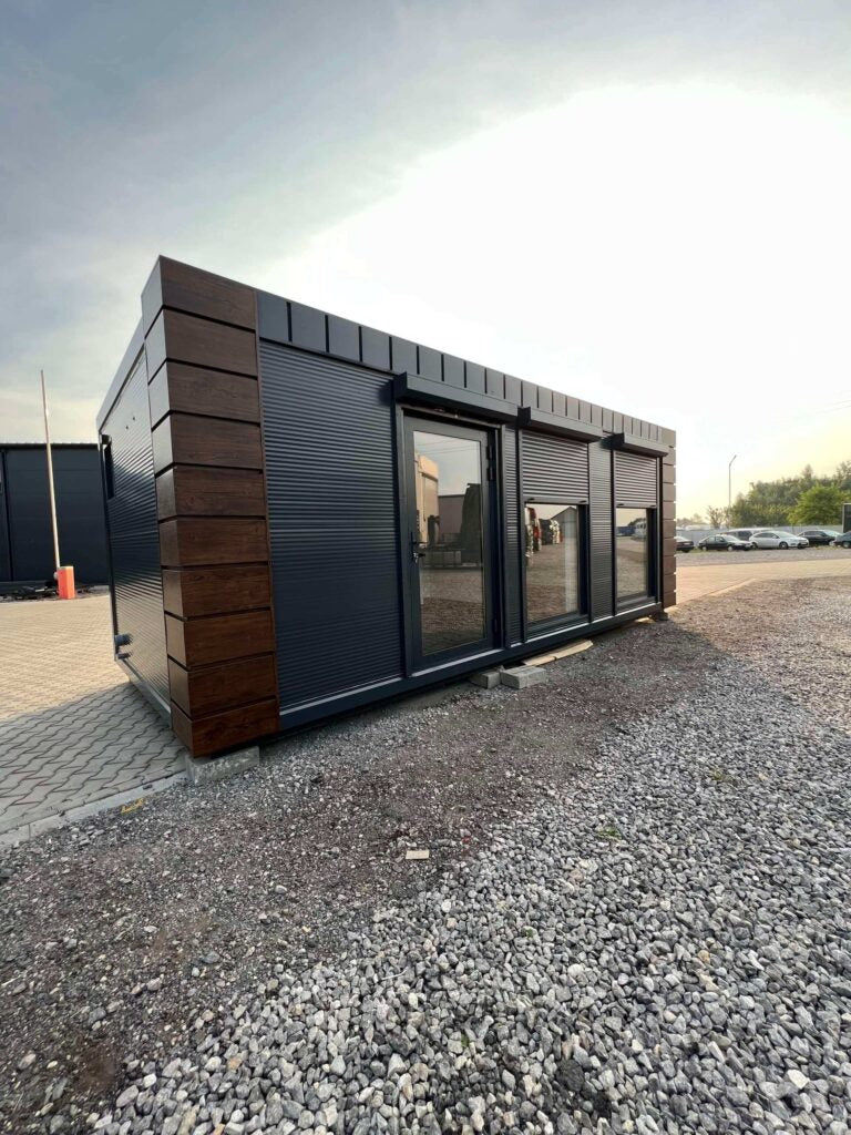  Carpen Containers Services Srls