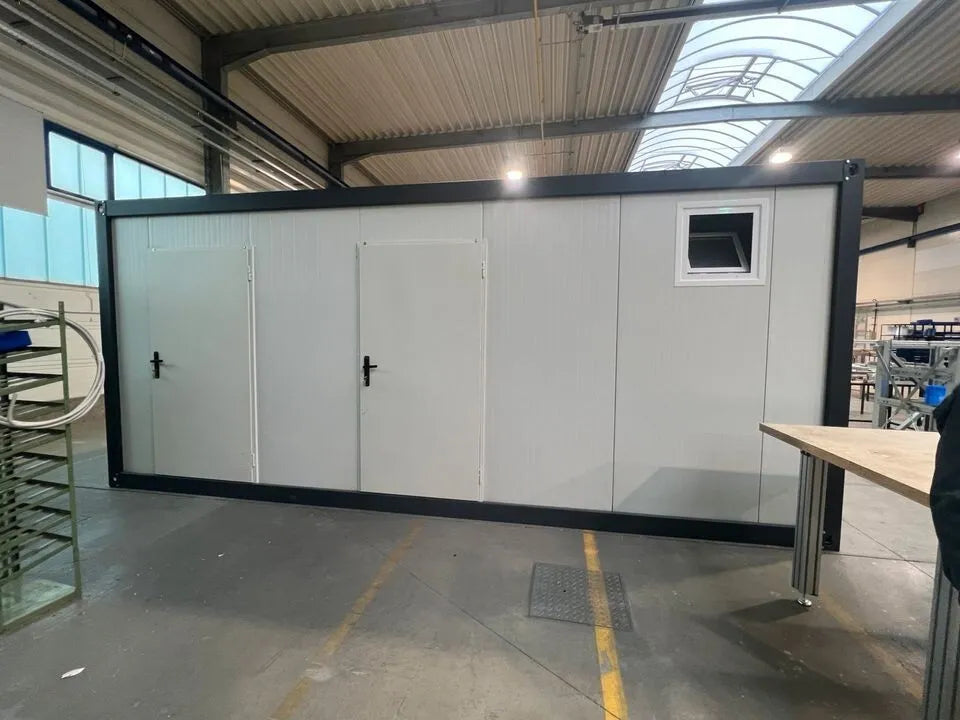  Carpen Containers Services Srls