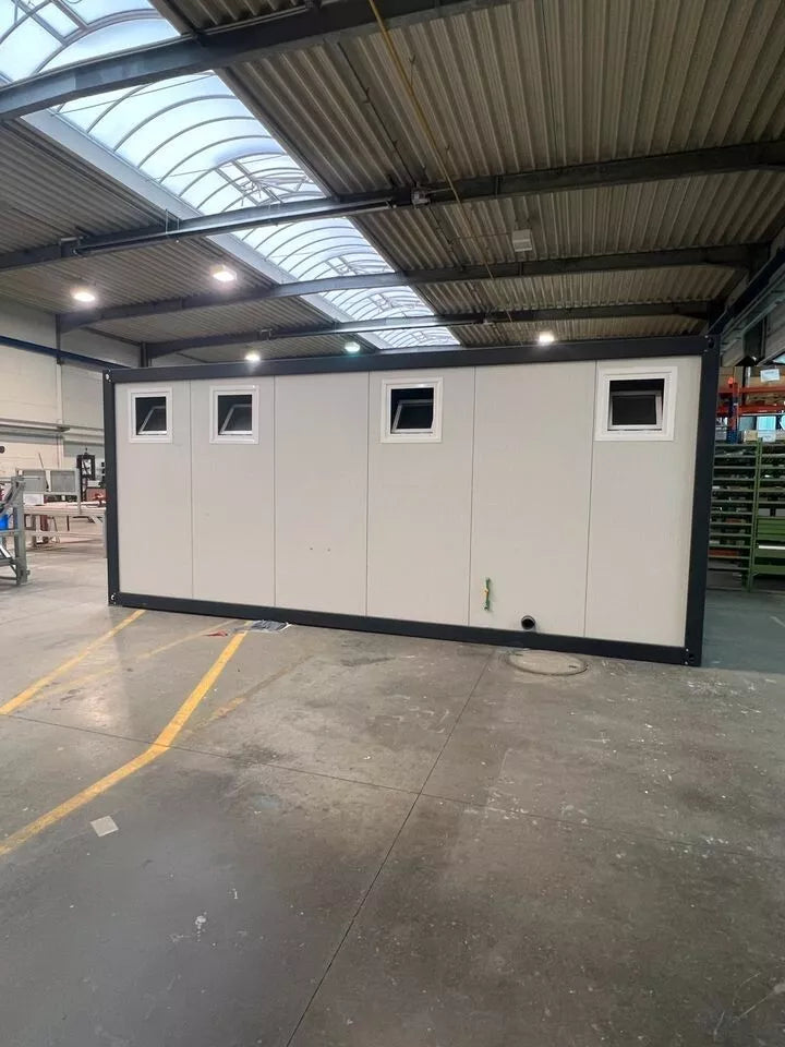  Carpen Containers Services Srls