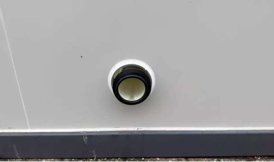  Carpen Containers Services Srls